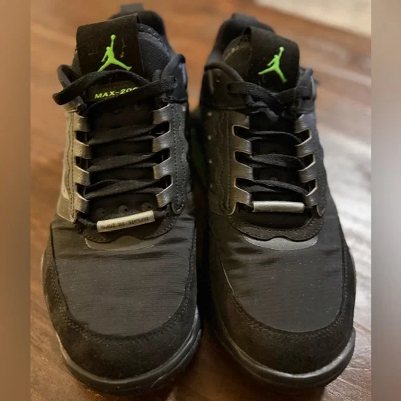 Jordan Air Max 200 Black & Electric Green Size 9.5M - Picture 3 of 12